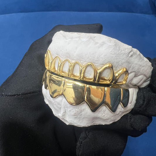 10KT Yellow Gold 8 Teeth Draping and 8 Teeth Plain Gold Grillz Set